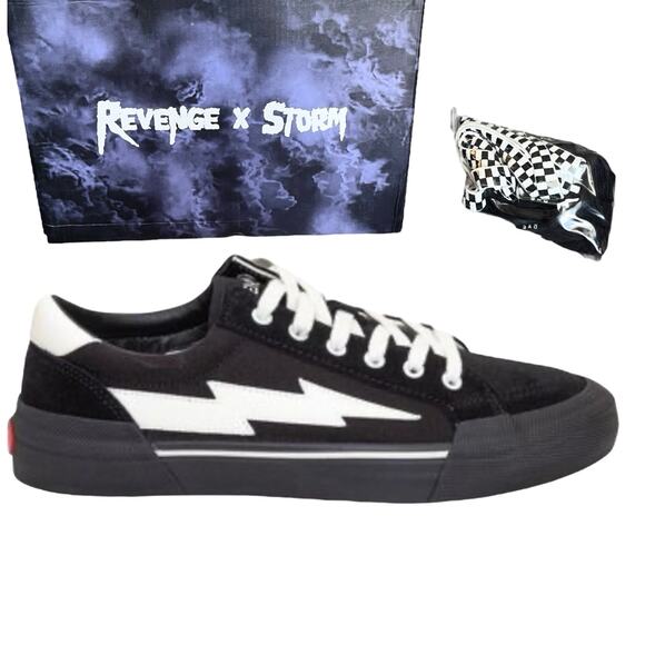 NEW Revenge x Storm Low Top SNEAKERS Black White Mens 7, Womens 8.5 SHOES Boxed!